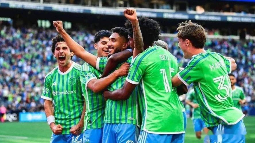 西雅图海湾者防守体系调整,力求守住关键战局 西雅图海湾者防守体系调整,力求守住关键战局