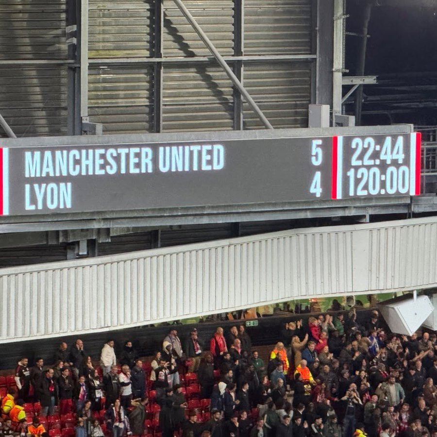 关于曼联全力冲击冠军,关键球员备战状态受关注的信息 关于曼联全力冲击冠军,关键球员备战状态受关注的信息