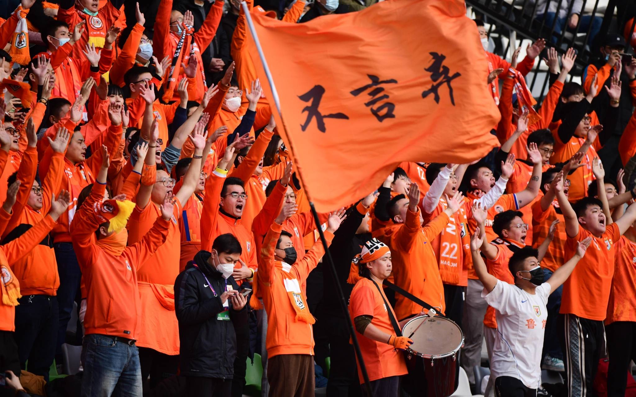 山东泰山爆发神级表现，亚冠被彻底压制，破门的简单介绍