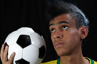 爱游戏下载-卡尔蒂斯主教练称赞球队拼搏精神，期待突破