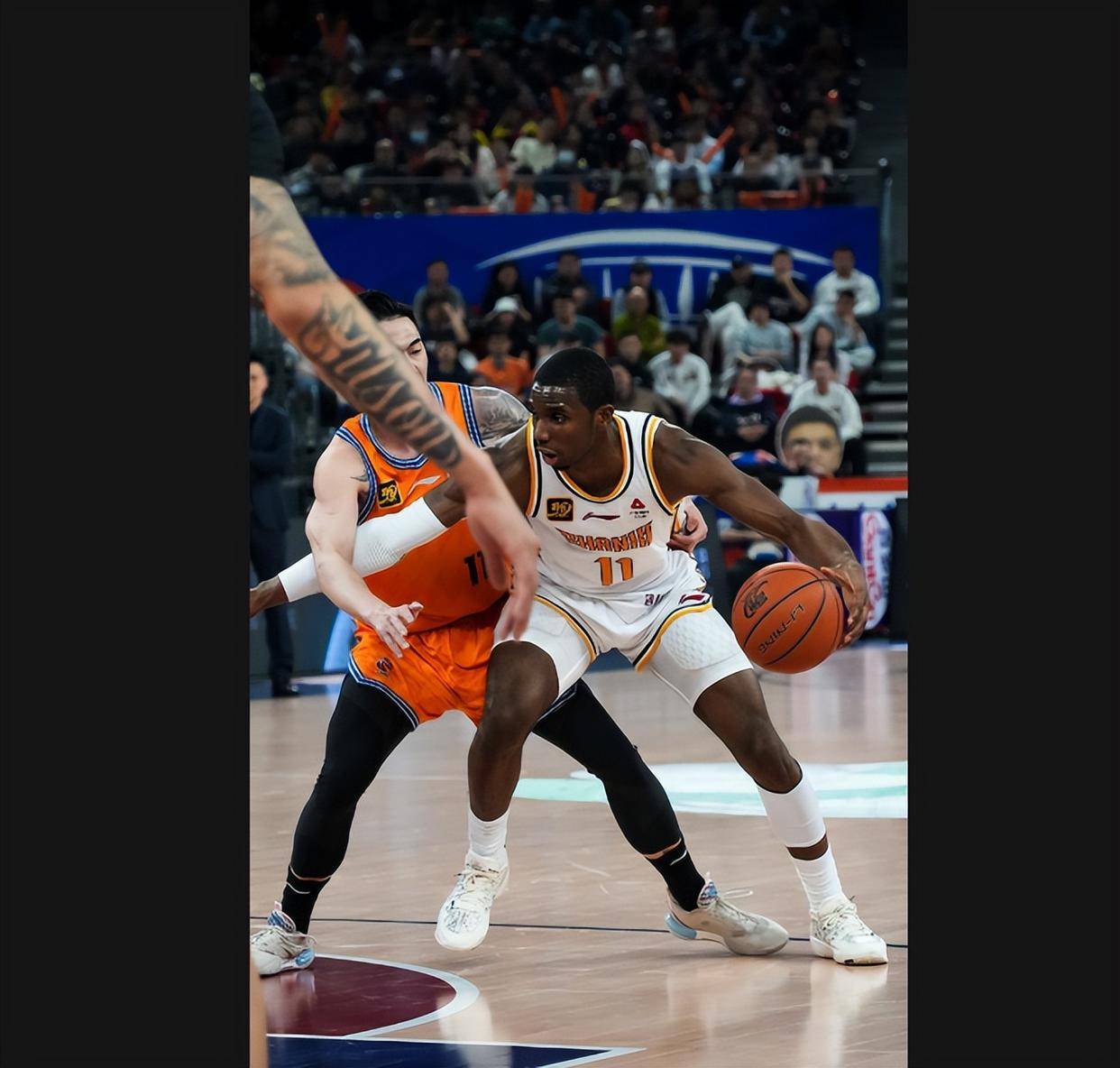 浙江男篮绝地反击,逆转山西队获胜 浙江男篮绝地反击,逆转山西队获胜