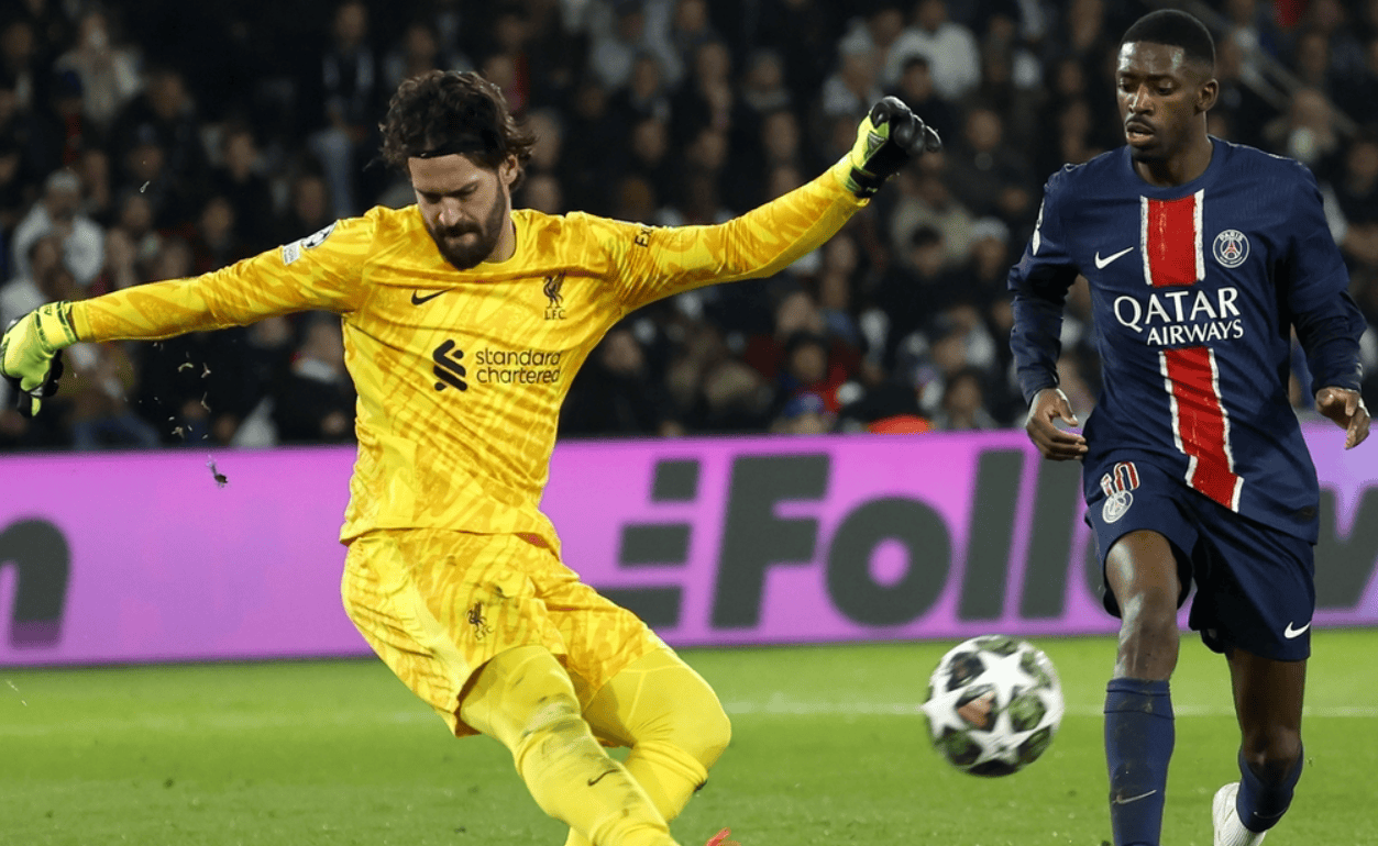 爱游戏官方登录入口-包含巴黎球员发挥全力，助球队实现逆转的词条