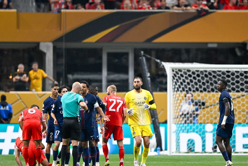 爱游戏课程-雷根斯堡主场告负，德甲保级形势令人担忧的简单介绍