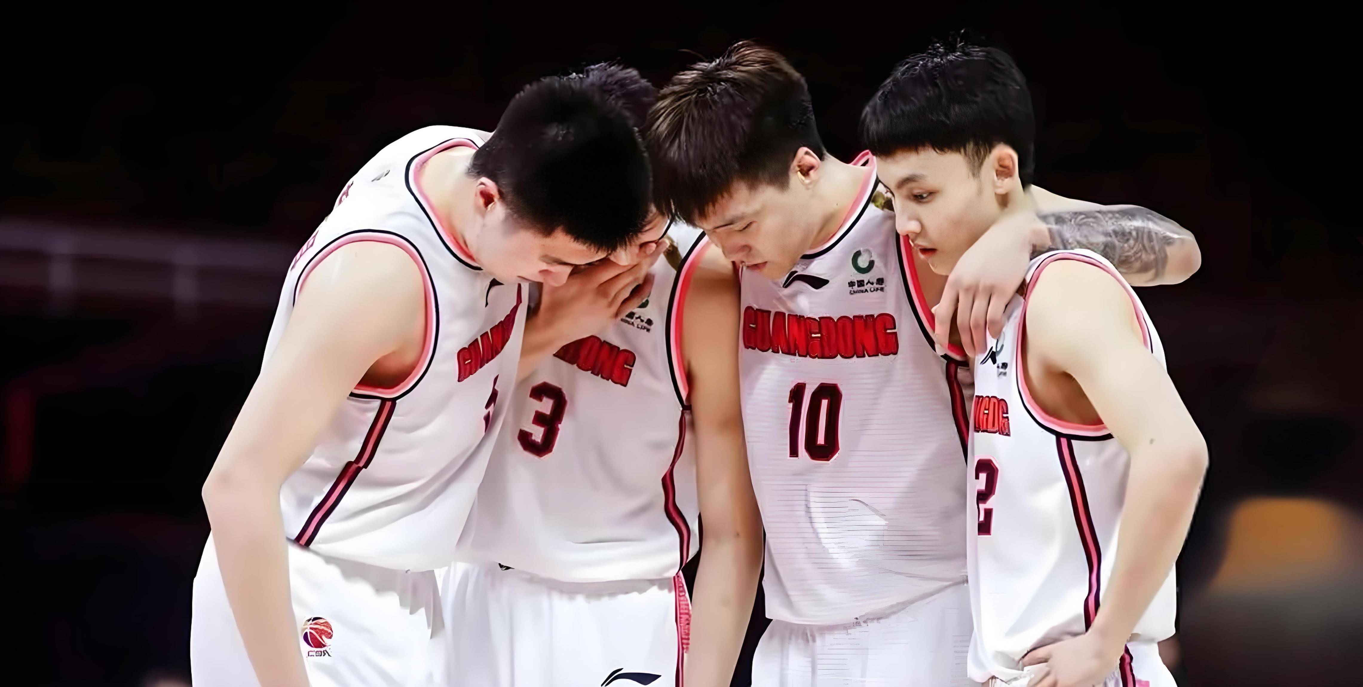 年轻球员表现出色,帮助球队连胜 年轻球员表现出色,帮助球队连胜