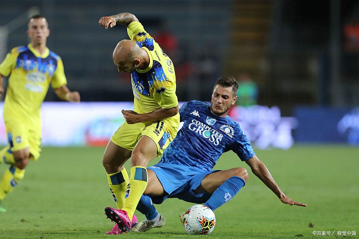 爱游戏网站-南安普顿客场逆转，稳固中游位置