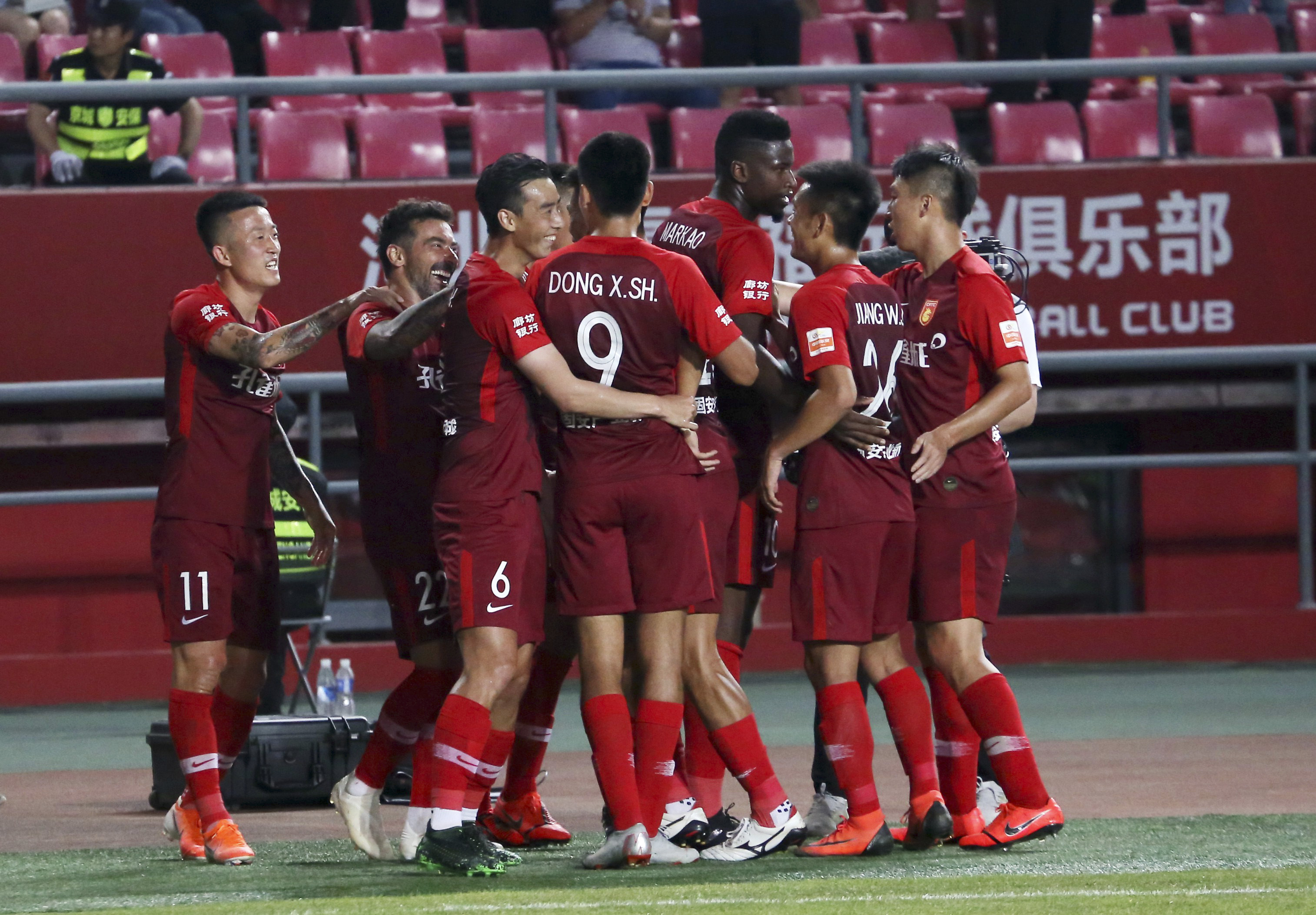 关于河北华夏幸福队在比赛中展现出强大的综合实力的信息 关于河北华夏幸福队在比赛中展现出强大的综合实力的信息