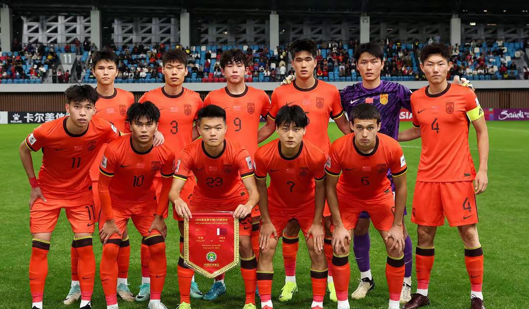 比赛中球队整体发挥出色,获得高分胜利的简单介绍 比赛中球队整体发挥出色,获得高分胜利的简单介绍