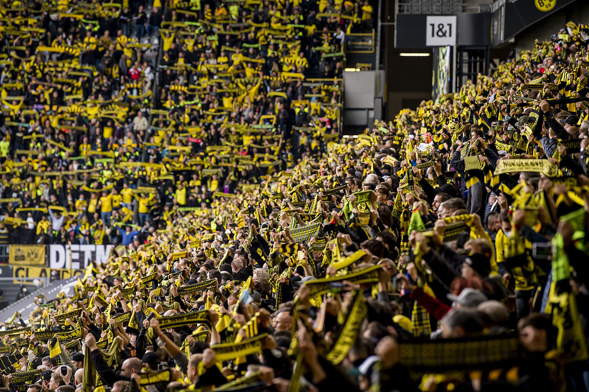 爱游戏平台-多特蒙德遭遇失利，陷入保级泥潭的简单介绍