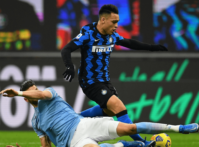 沙尔克04遭遇了拉齐奥的反击 沙尔克04遭遇了拉齐奥的反击